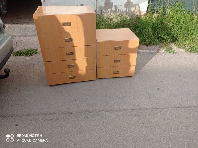 2 cassapanche in legno