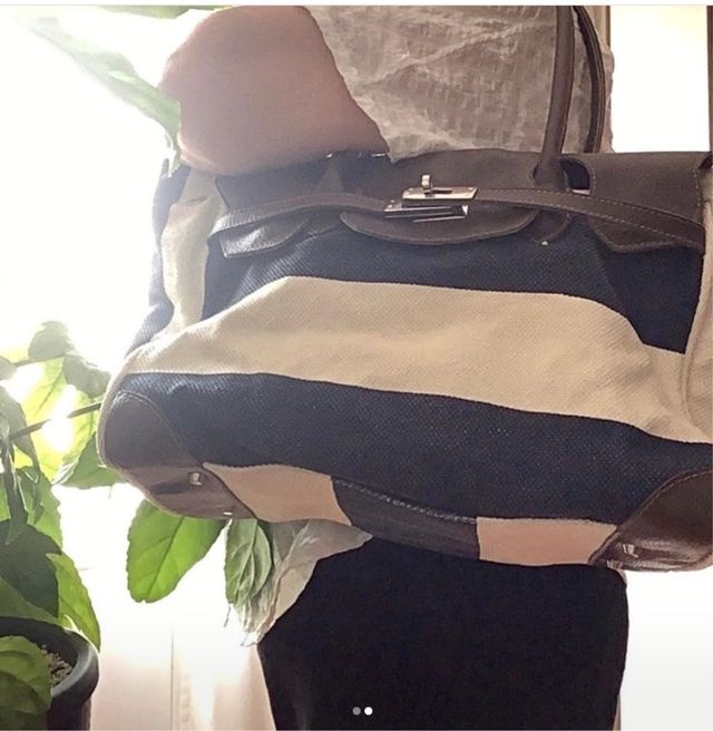 Bolso negro y rRosaFiesta & diario