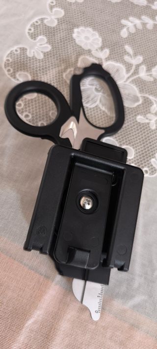 Tijeras de rescate multiherramienta