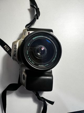Nikon F50 - Cámara réflex plata
