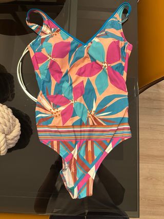 Bañador Venus estampado talla 44