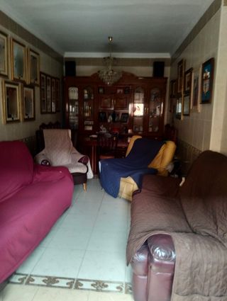 Casa 3 plantas - 4 dormitorios