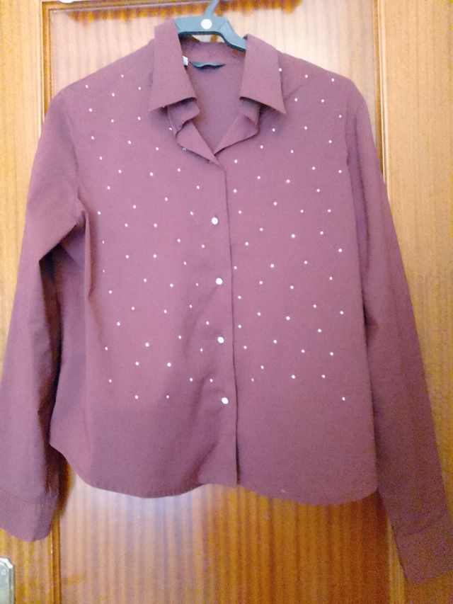 Blusa Simorra burdeos c/abalorios