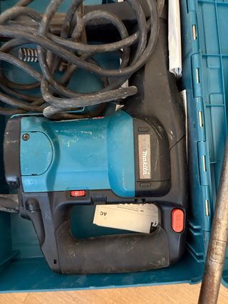 Martillo demolición Makita HM0860C