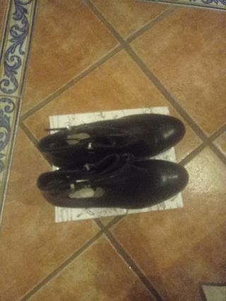 Botines negros plataforma