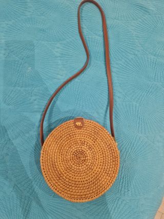 Bolso rafia redondo marrón