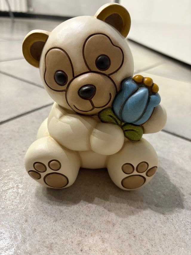 Orsetto Thun con fiore