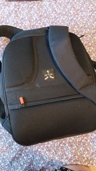 Mochila para ordenador negra