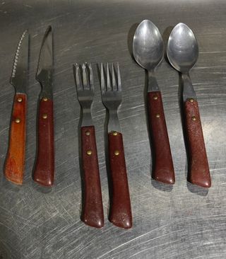 Juego de Cubiertos con mango de plástico 78 unidad