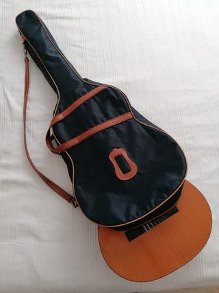 Guitarra clásica RITMO T-2