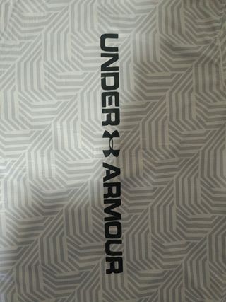 Camiseta Under Armour Gris - Talla M