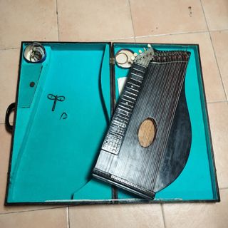 Citara Antigua - Perfecto Estado