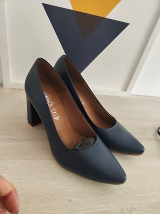 Zapatos Mimao tacón azul marino