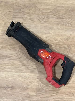 Sierra sable Milwaukee M18 FUEL