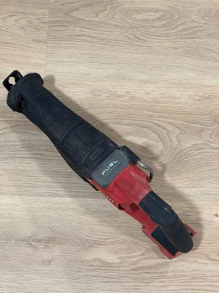 Sierra sable Milwaukee M18 FUEL