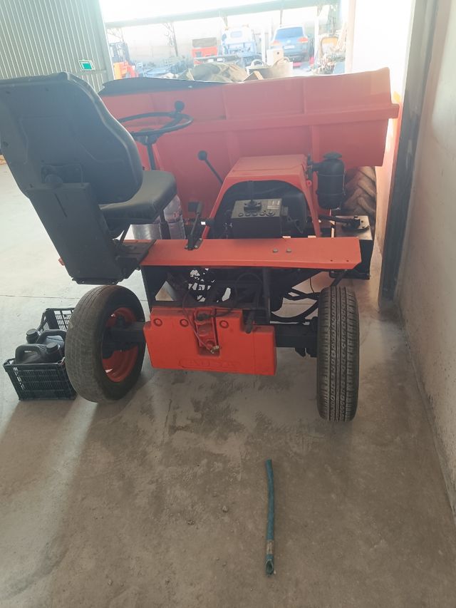 Dumper AUSA giratorio