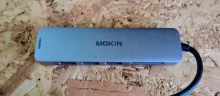 Hub USB-C Mokin 6 en 1 - Nuevo