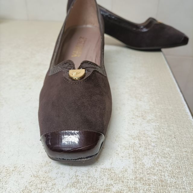 Zapatos  de ante y charol