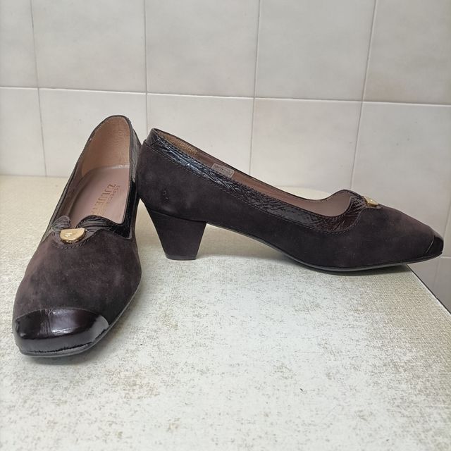 Zapatos  de ante y charol