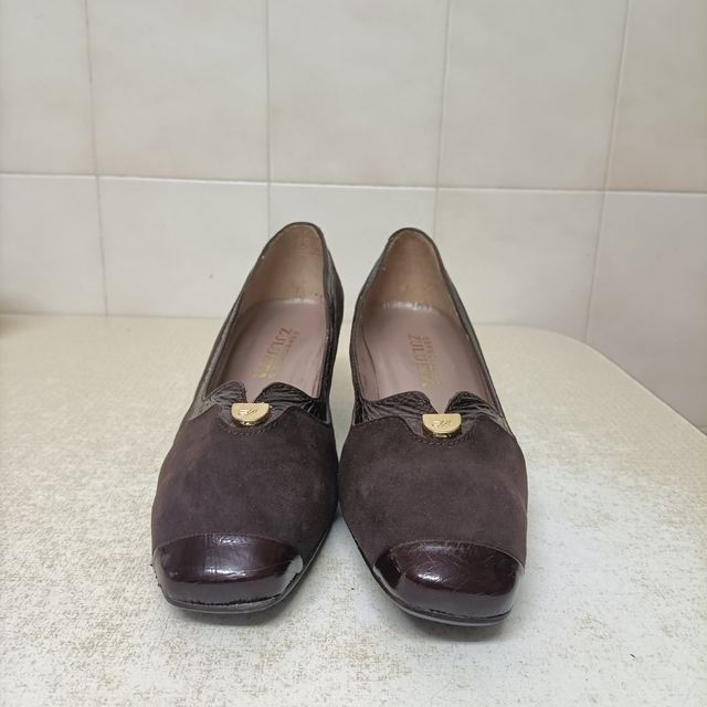 Zapatos  de ante y charol