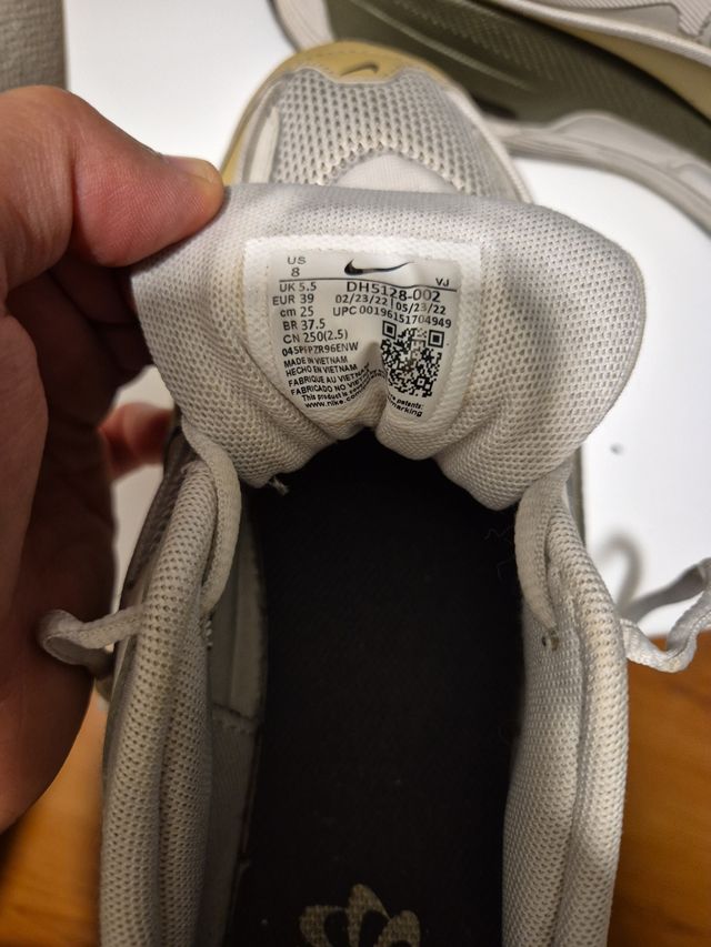 Zapatillas Nike Beige/Verde Oliva