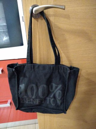 Bolso Benetton negro 100%