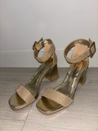 Sandalias Andartina doradas 38,5