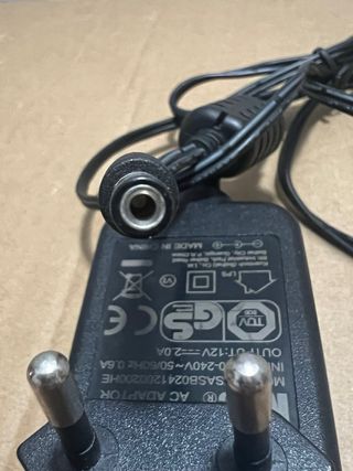 Adaptador de corriente 12V