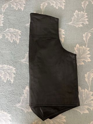 Chaleco cuero negro