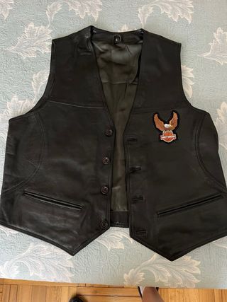 Chaleco cuero negro