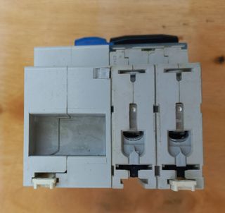 Interruttore magnetotermico+salvavita  2 poli 32A