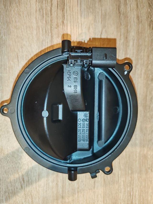 Maneta maletero VW Golf 5