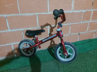 Bicicleta sin pedales Chicco Red Bullet