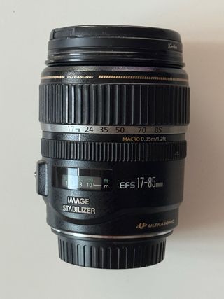 Objetivo Canon EF-S 17-85mm IS USM