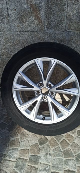 4 Llantas Audi SUV 18" Originales