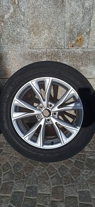 4 Llantas Audi SUV 18" Originales