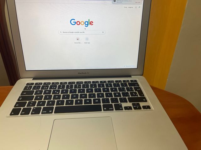 MacBook Air 13" 8GB RAM 128GB SSD