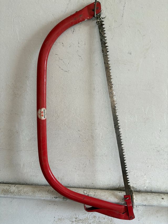 Sierra de mano madera