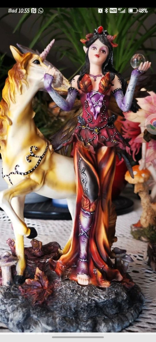 Fata su unicorno - Statuetta les alpes