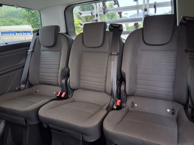 Asientos Ford Tourneo Custom 2021