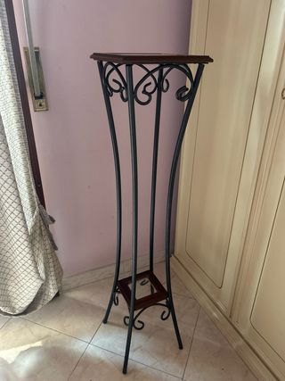 Colonna in ferro e vetro