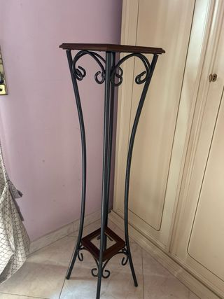 Colonna in ferro e vetro