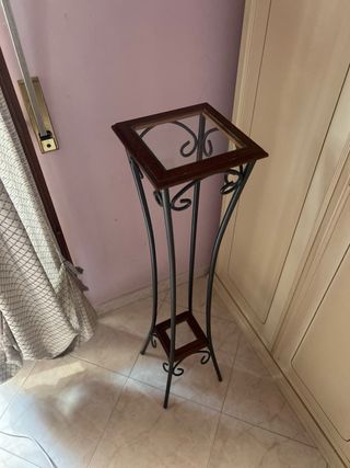 Colonna in ferro e vetro