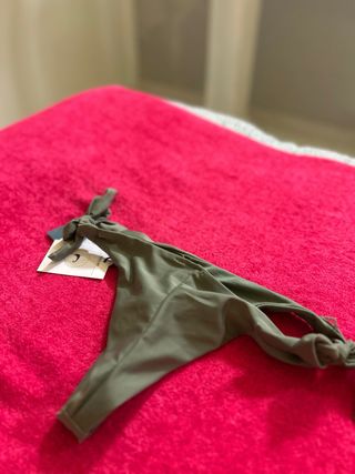 Braga brasileña bikini verde kaki