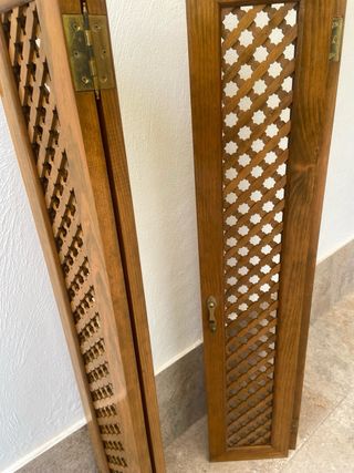 2 Puertas celosía madera