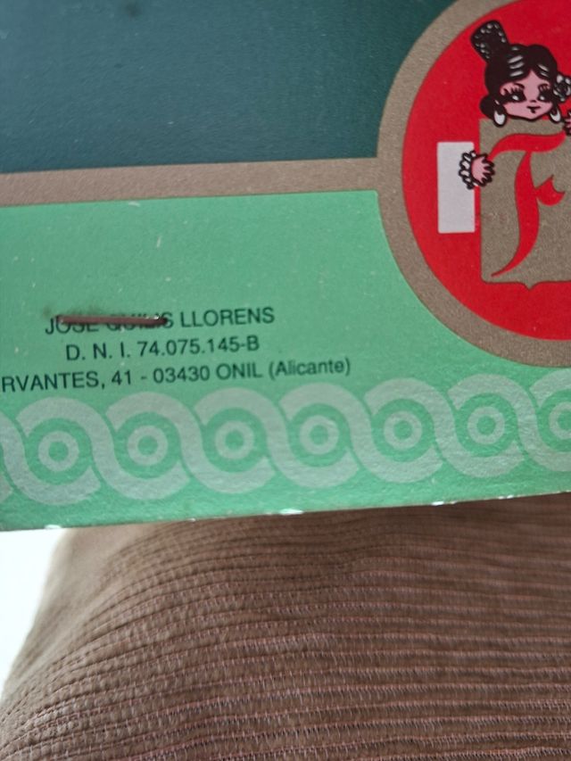 Due piccole falle: occhi miele/occhi blu