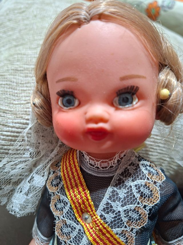 Due piccole falle: occhi miele/occhi blu