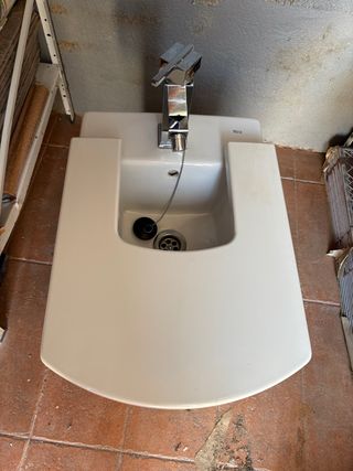 Bidet blanco - Griferia incluida
