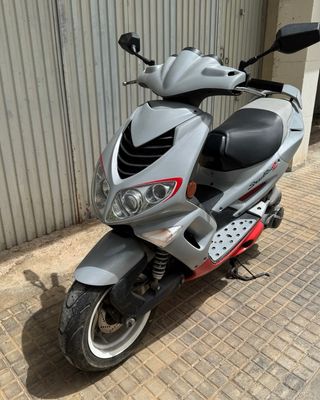 Peugeot Speedfight 2 - Moto Scooter