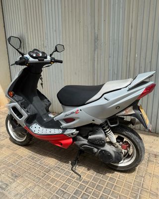 Peugeot Speedfight 2 - Moto Scooter
